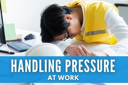 Como lidar com a pressão no trabalho para funcionários de pequenas empresas 1 68e57fc90cec4d222d4368ed 65284b5cb29ee8599d31e1c0 102521.1